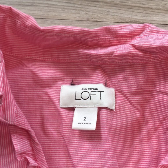 - Loft Button Down - Picture 4 of 6